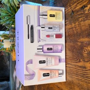 Clinique Fan Favorites - Full Sizes!!